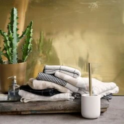 Mette Ditmer Grid Bath Towel 70x140 Cm, Black/Off-White -Woonwinkel mette ditmer grid handduk black off white 10